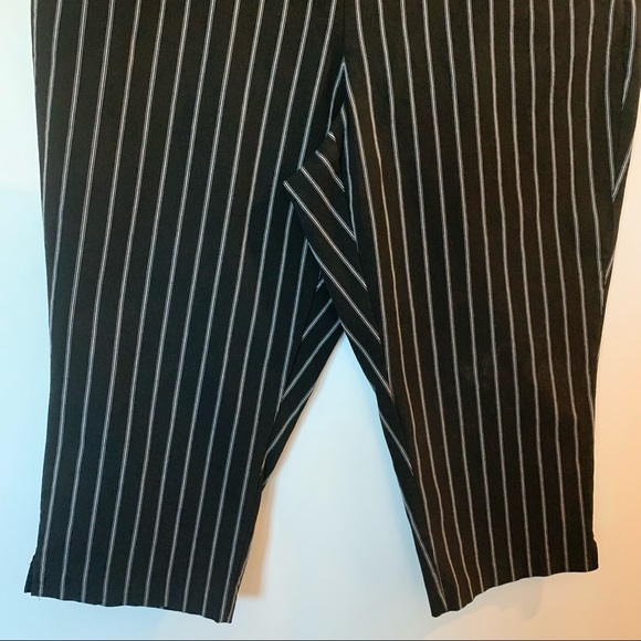 Womens Plus Size 89th + Madison Black & White Stripe Capris Pants 16w - Picture 3 of 11
